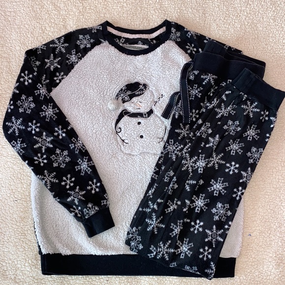 Fleece Lounge/Pajama Set - Picture 1 of 9